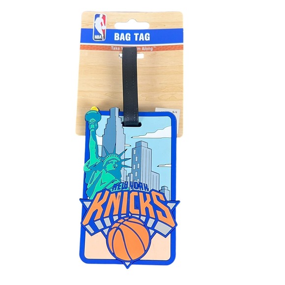 New York Knicks Rubber Bag Tag, NBA Licensed Luggage Tag Golf Bag‎ Tag - NEW - Picture 1 of 5